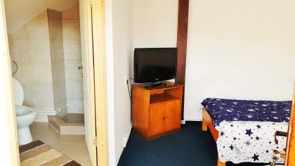 casa-bya-valea-doftanei-rezervari-directe-contact_051261540.webp
