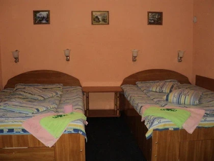 Dormitor_cu_doua_paturi.webp