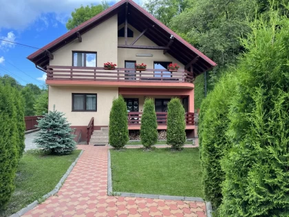 Casa_Roxa_Exterior.webp