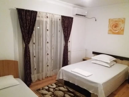 Vila_Moderna_Mamaia_Nord_Dormitor.webp