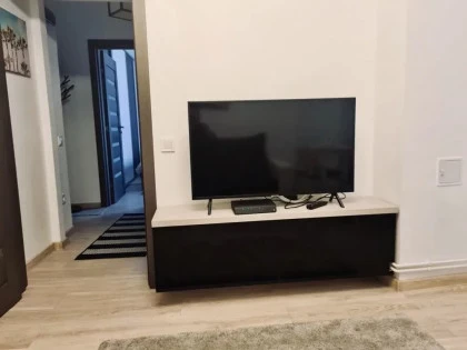 Living cu televizor Apartament Sinaia