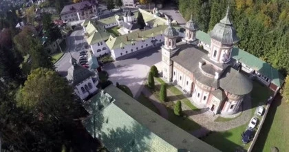 Manastirea sinaia vedere