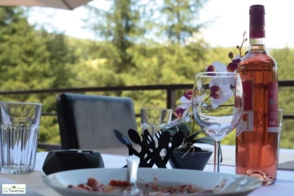 La Taverna Chalet Restaurant