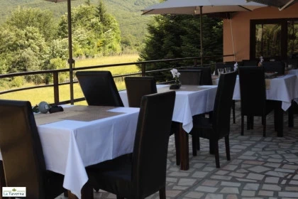 La Taverna Chalet Restaurant