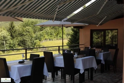 La Taverna Chalet Restaurant